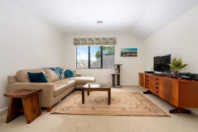 Photo of property in 29 Futuna Close, Karori, Wellington, 6012