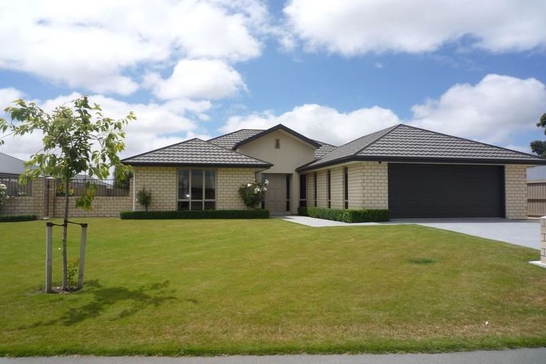 Photo of property in 33 Rembrandt Drive, Rolleston, 7614