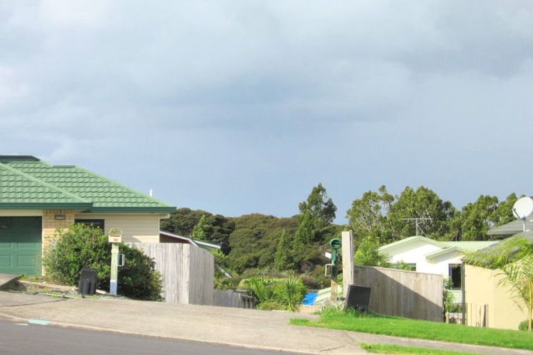 Photo of property in 36 Savoy Road, Orewa, 0931