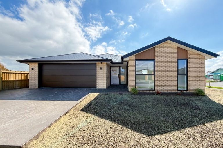 Photo of property in 1 Archibald Place, Halswell, 8025