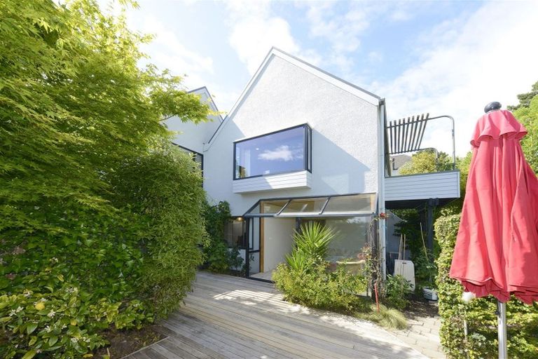 Photo of property in 5 Rhodesvale Terrace, Cashmere, Christchurch, 8022