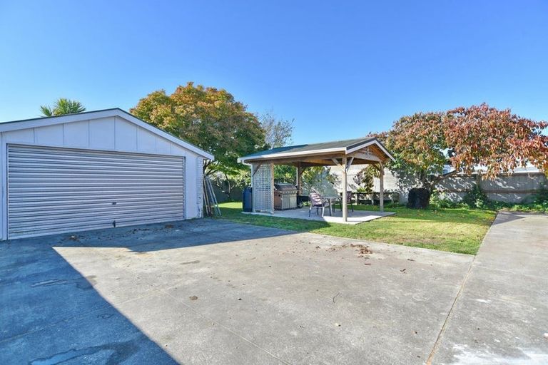 Photo of property in 13 Lyndhurst Crescent, Aranui, Christchurch, 8061