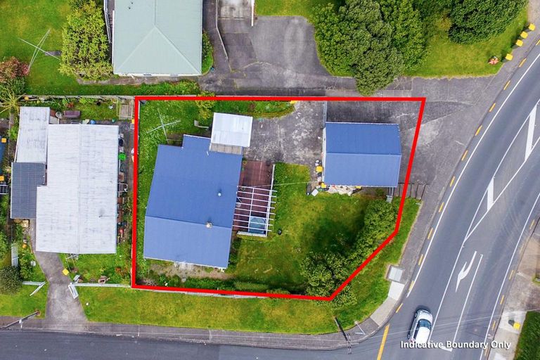 Photo of property in 87 Don Buck Road, Massey, Auckland, 0614