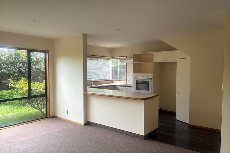 Photo of property in 9 Clyde Road, Upper Riccarton, Christchurch, 8041