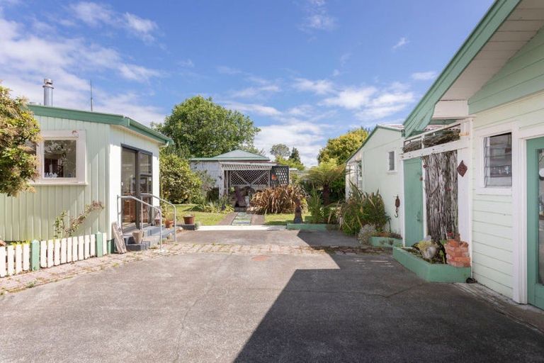 Photo of property in 3 Gordon Street, Dannevirke, 4930