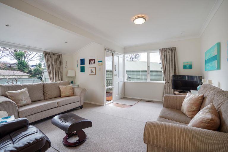 Photo of property in 486 College Street, Hokowhitu, Palmerston North, 4410