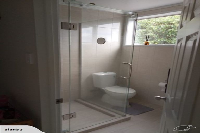 Photo of property in 44a Waverley Avenue, Glenfield, Auckland, 0629