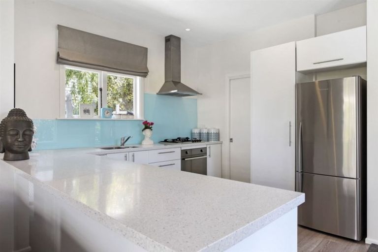 Photo of property in 16 Perry Street, Papanui, Christchurch, 8053