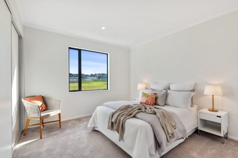 Photo of property in 40 Cambie Avenue, Red Beach, 0932