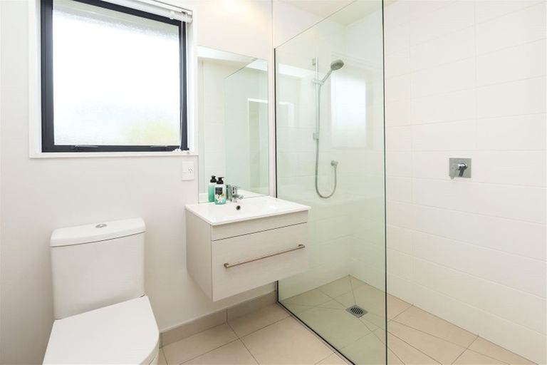 Photo of property in 109b Memorial Avenue, Burnside, Christchurch, 8053