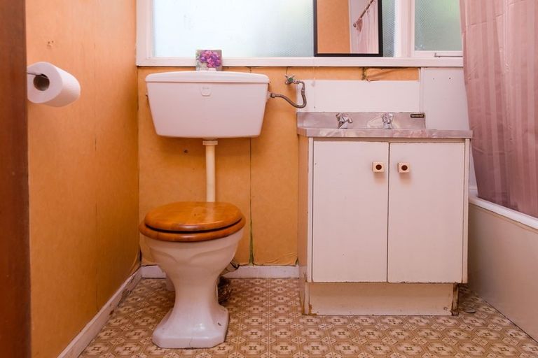 Photo of property in 35 Bryant Street, Bradford, Dunedin, 9011