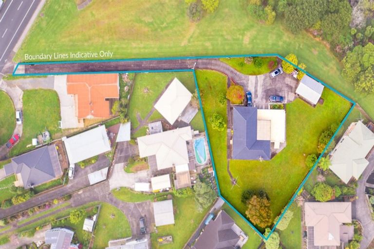 Photo of property in 17 Matipo Road, Te Atatu Peninsula, Auckland, 0610