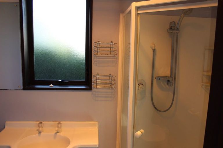 Photo of property in 48 Bellingham Place, Avonhead, Christchurch, 8042