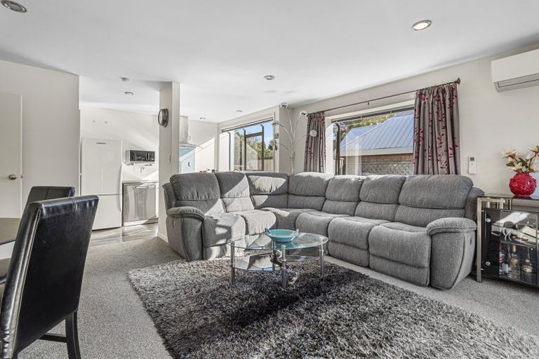 Photo of property in 2/534 Halswell Road, Halswell, Christchurch, 8025