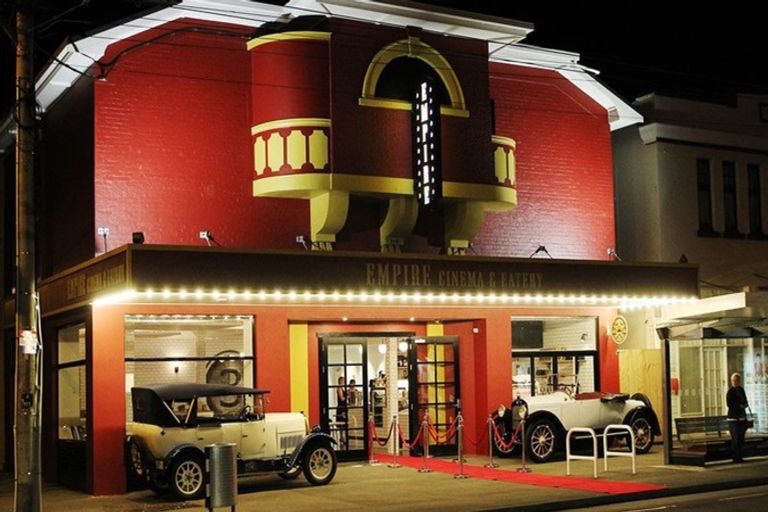 Photo of property in 75 Melbourne Road, Island Bay, Wellington, 6023