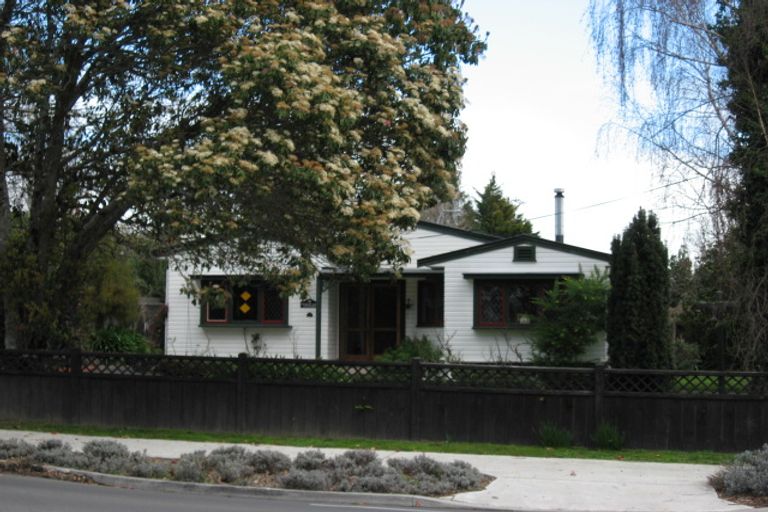 Photo of property in 9a Guthrie Road, Havelock North, 4130