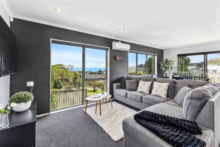 Photo of property in 143a Dimock Street, Titahi Bay, Porirua, 5022