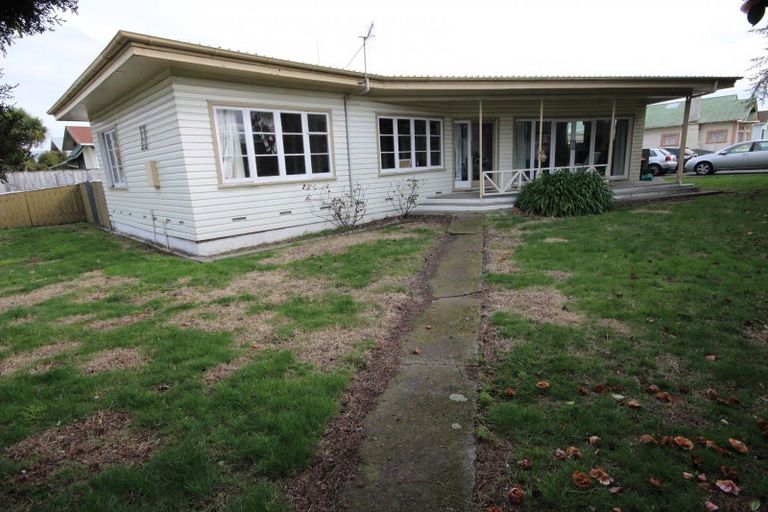 Photo of property in 11 Cuba Street, Takaro, Palmerston North, 4412
