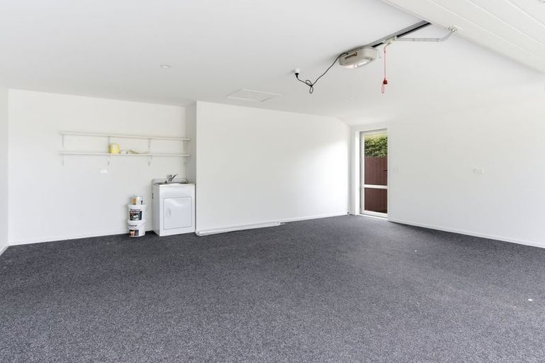 Photo of property in 28 Burnham School Road, Rolleston, 7614