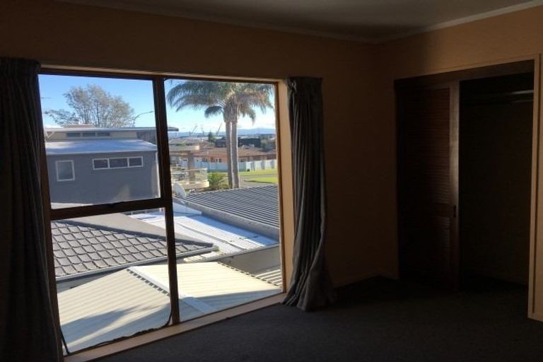 Photo of property in 20 Terrace Avenue, Mount Maunganui, 3116