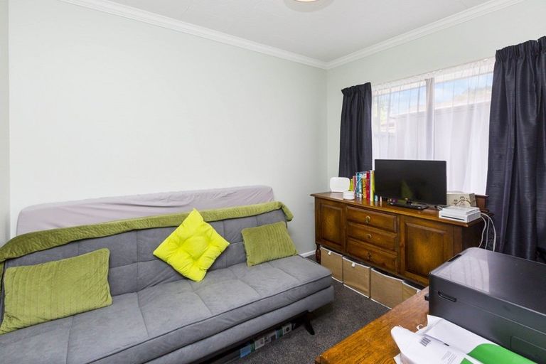 Photo of property in 1/6 Tararua Street, Trentham, Upper Hutt, 5018