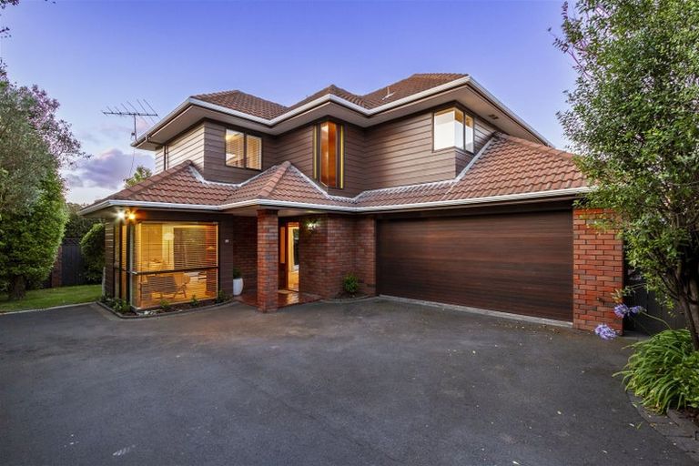 Photo of property in 44 Milford Road, Milford, Auckland, 0620