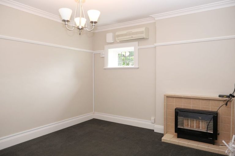 Photo of property in 84a Salamanca Road, Kelburn, Wellington, 6012