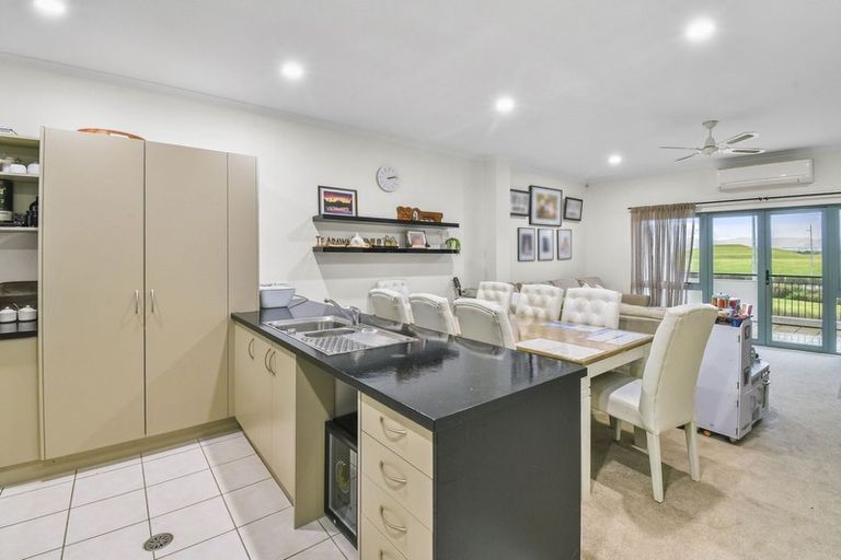 Photo of property in 15/150 Chapel Road, Flat Bush, Auckland, 2019
