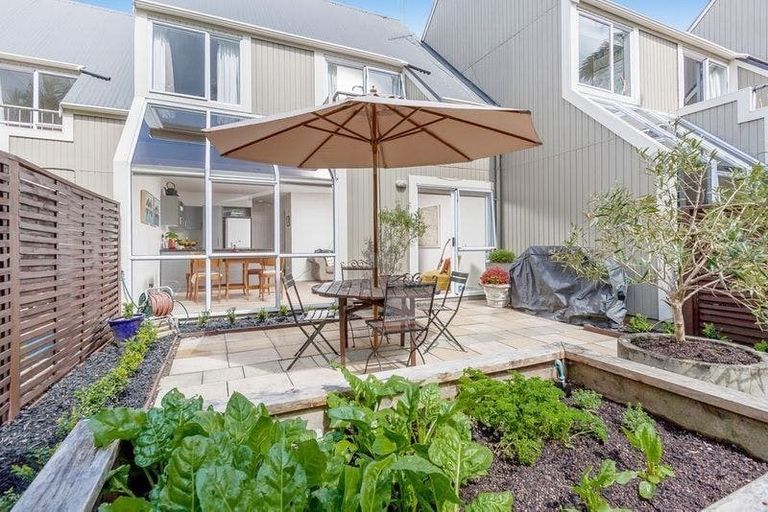 Photo of property in 20/33 School Road, Morningside, Auckland, 1021