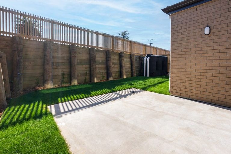 Photo of property in 60 Scenic Rise, Rototuna North, 3281