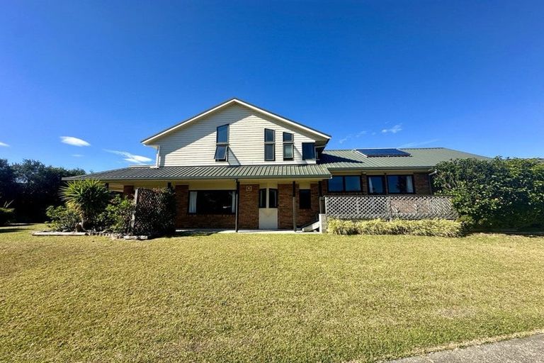 Photo of property in 43 Ohiwa Parade, Ohope, 3121