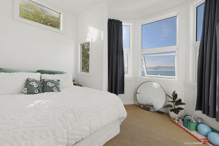 Photo of property in 23d Maida Vale Road, Roseneath, Wellington, 6011