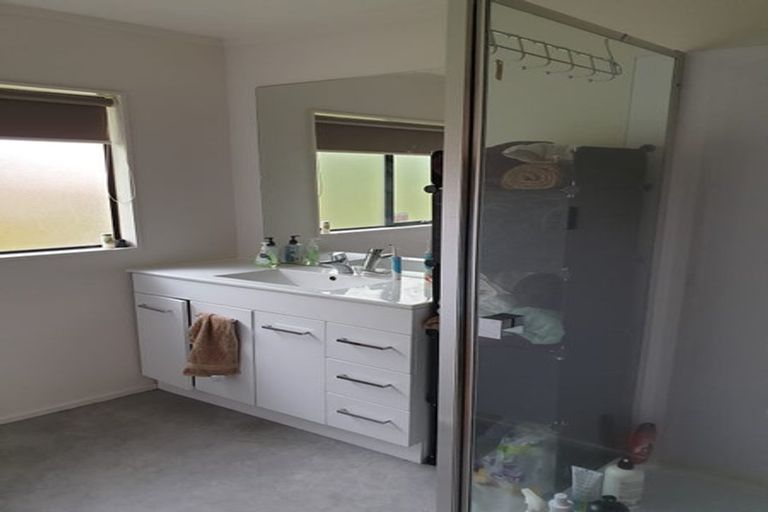 Photo of property in 1/7 Pine Street, New Lynn, Auckland, 0600