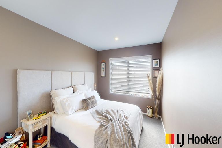 Photo of property in 5 Puninga Lane, Takanini, 2112