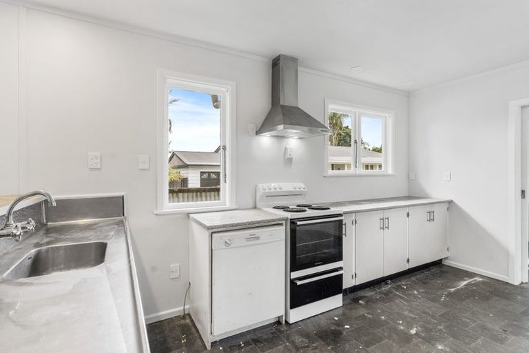 Photo of property in 1/49 Kelvin Road, Papakura, 2110