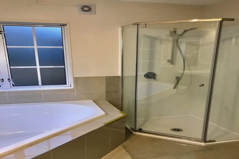 Photo of property in 49 Bushlands Park Drive, Albany, Auckland, 0632