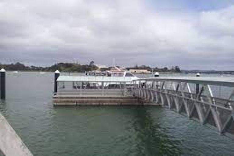 Photo of property in 14 Ranch Avenue, Beach Haven, Auckland, 0626