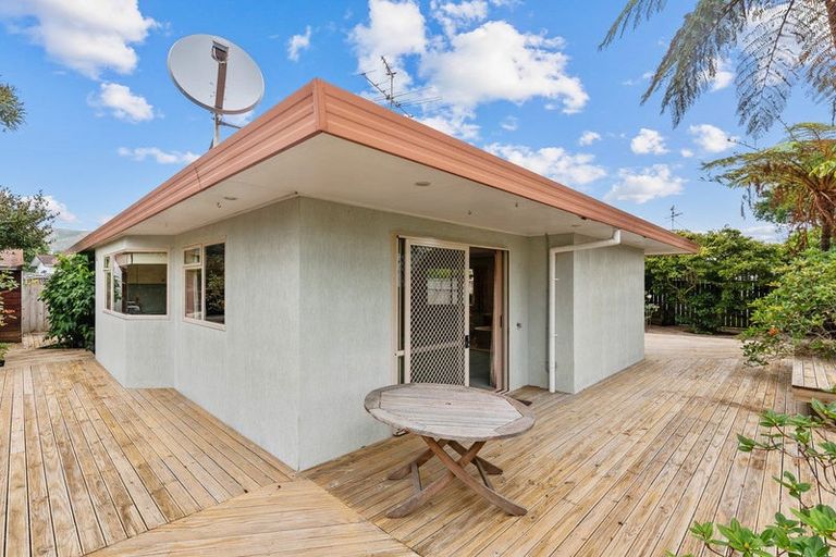 Photo of property in 289a Te Moana Road, Waikanae, 5036