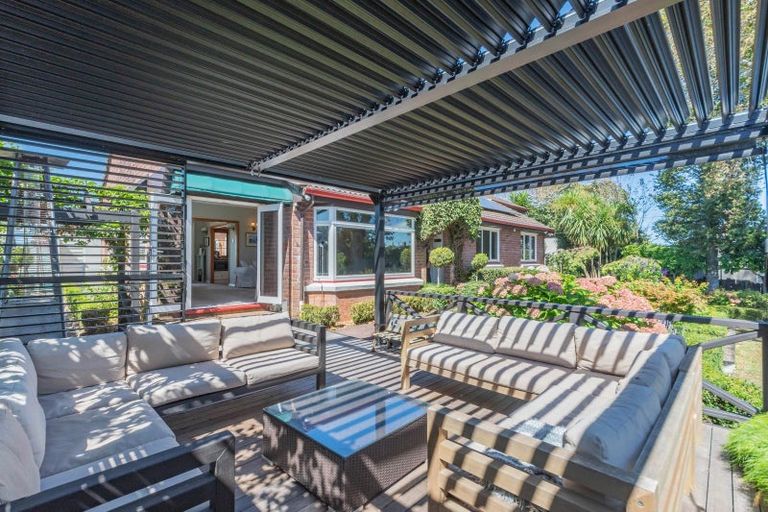 Photo of property in 40 Youngs Road, Papakura, 2110