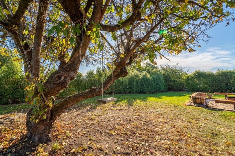 Photo of property in 18 Maclean Street, Glenavy, Waimate, 7980