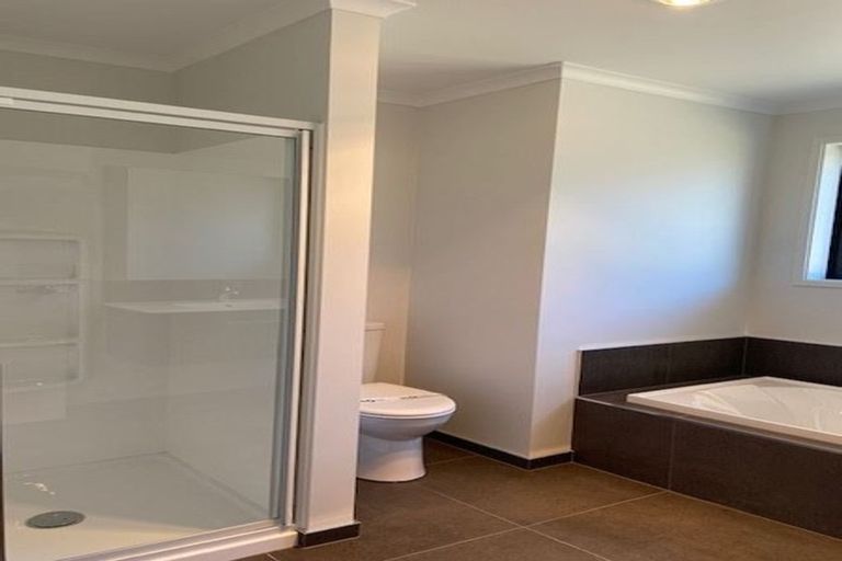 Photo of property in 20 Broadway Parade, Rolleston, 7615