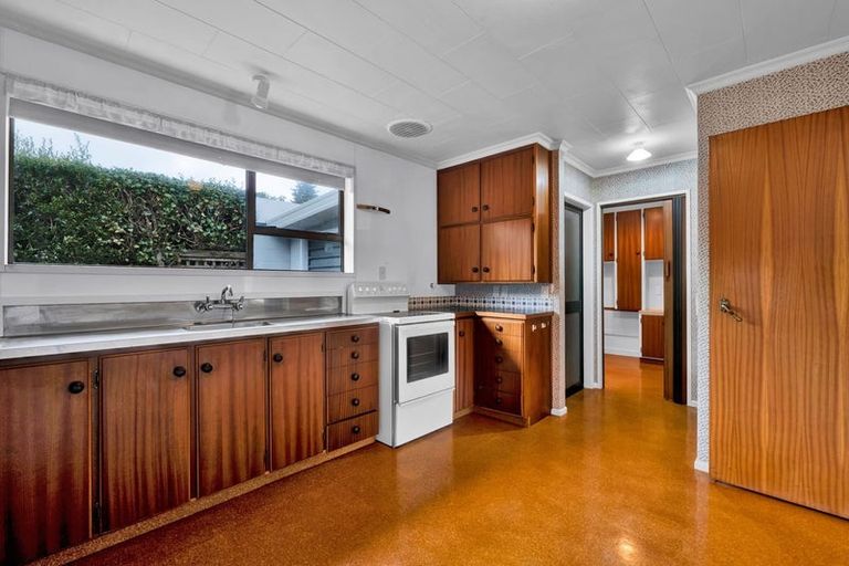 Photo of property in 21 High Street, Hawera, 4610