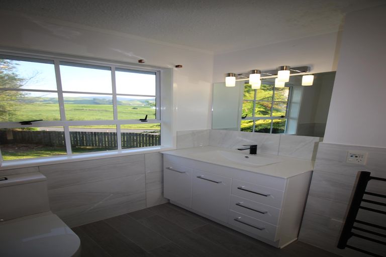 Photo of property in 18 Walnut Place, Owhata, Rotorua, 3010