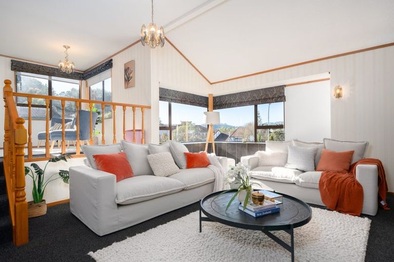 Photo of property in 11 Duval Grove, Tawa, Wellington, 5028