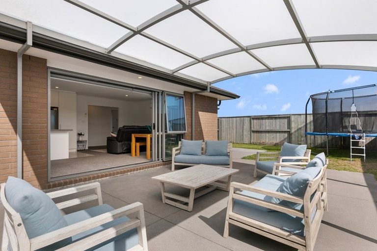 Photo of property in 18 Kamahi Crescent, Papamoa Beach, Papamoa, 3118