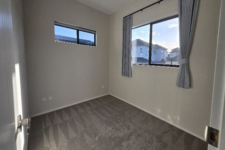 Photo of property in 13 Johns Creek Crescent, Silverdale, 0932