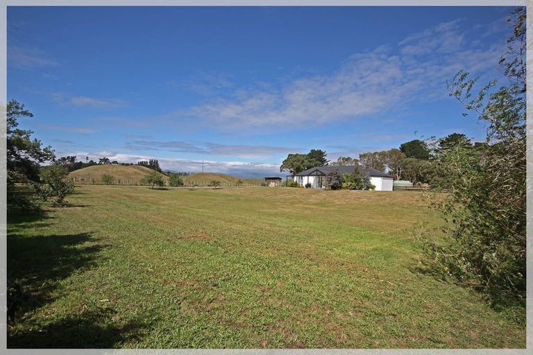 Photo of property in 450 Foxton Shannon Road, Foxton, 4893