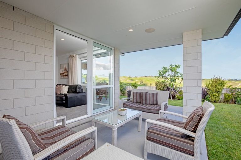 Photo of property in 209 Ballintoy Park Drive, Welcome Bay, Tauranga, 3175