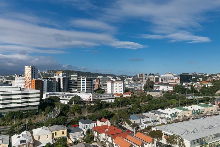 Photo of property in 31/125 Grant Road, Thorndon, Wellington, 6011