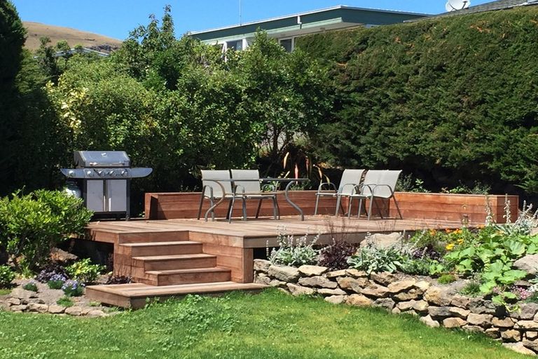 Photo of property in 10 Belleview Terrace, Mount Pleasant, Christchurch, 8081